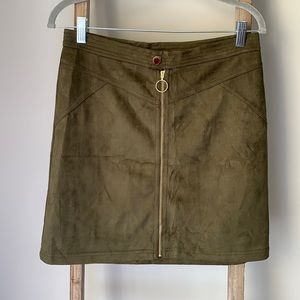 AKIRA NWT Olive Green Mini Skirt, Size Large